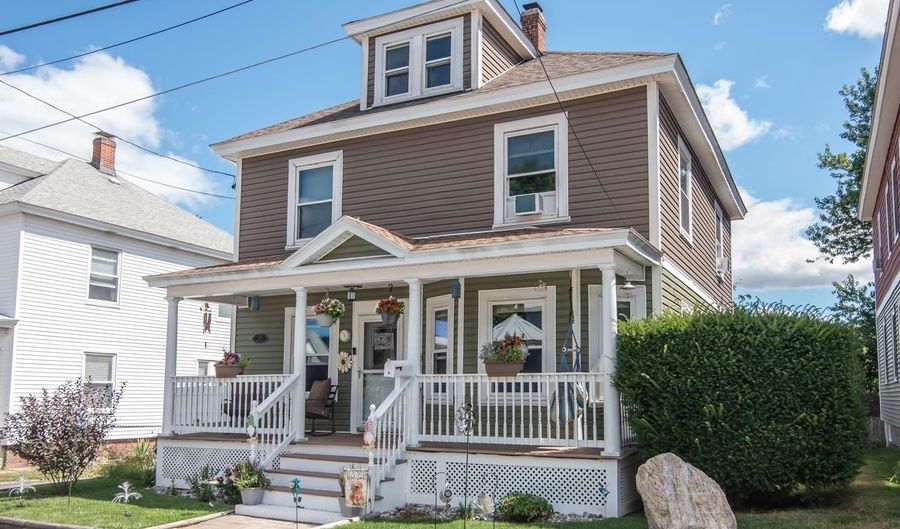 71 Riley Ave, Manchester, NH 03103 - 3 Beds, 2 Bath