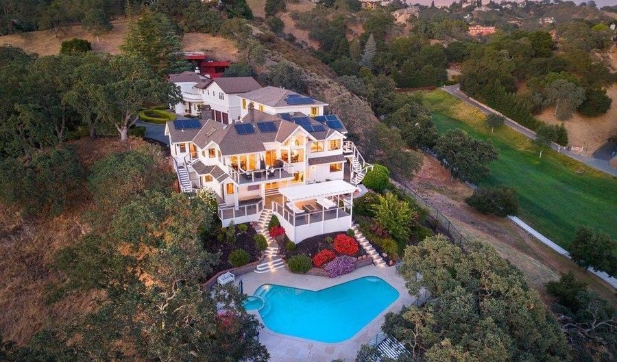 136 Tracy Ln, Alamo, CA 94507 - 9 Beds, 5 Bath