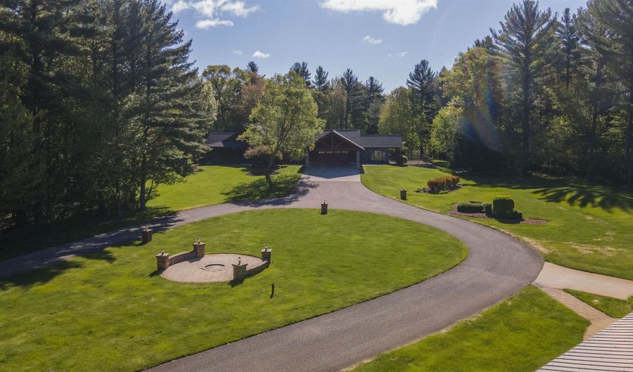 2430 N 48th St, Wisconsin Rapids, WI 54494 - 4 Beds, 5 Bath