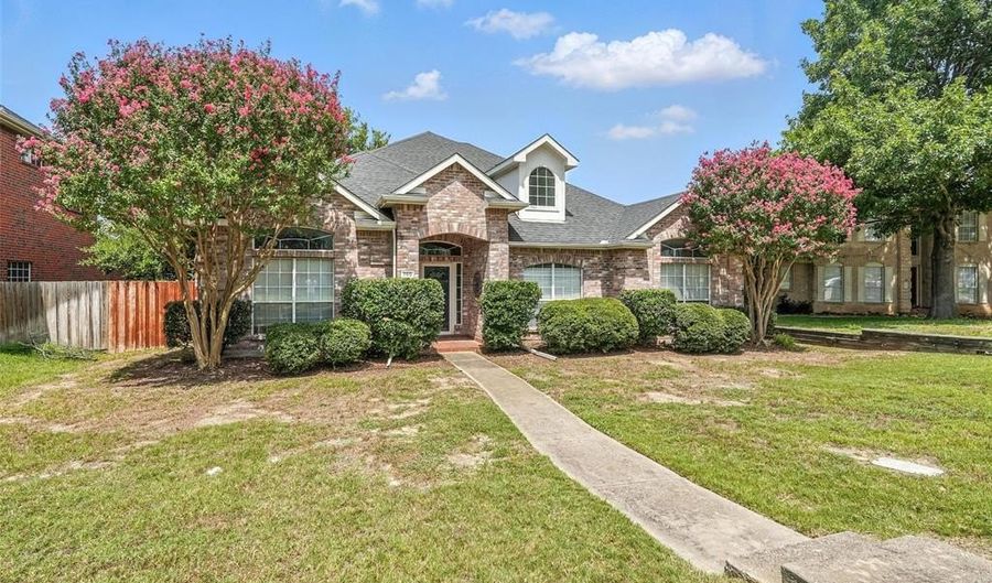 760 Rockefeller Ln, Allen, TX 75002 - 3 Beds, 2 Bath