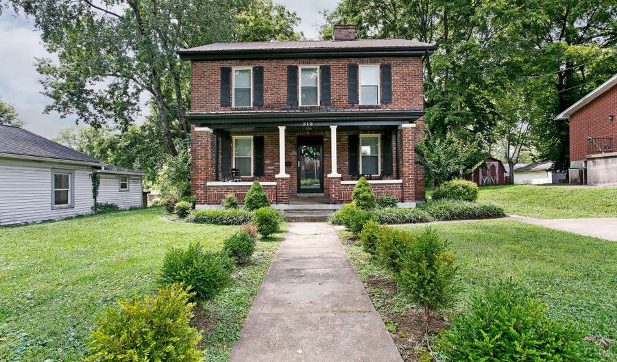 310 S Third St, Bardstown, KY 40004 - 3 Beds, 2 Bath