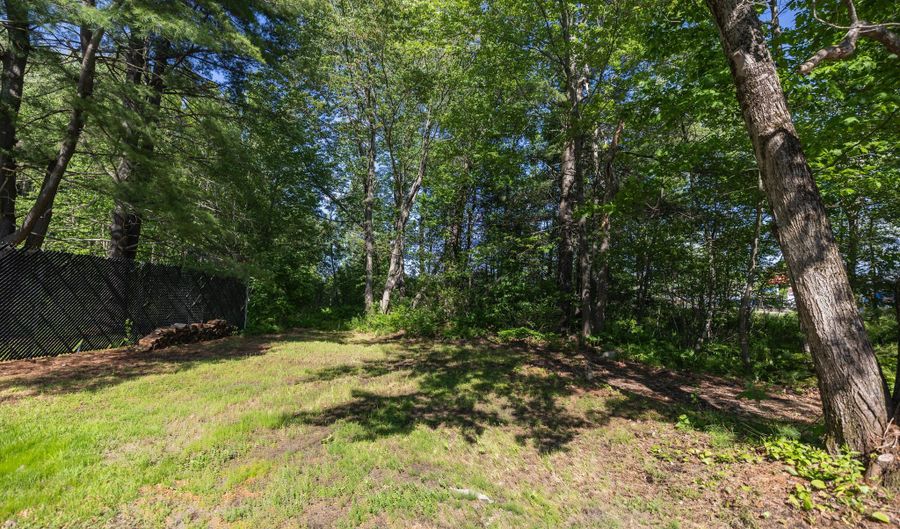 863 Minot Ave, Auburn, ME 04210 - 2 Beds, 1 Bath