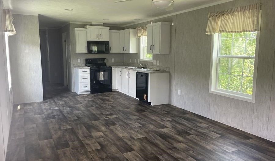 34 Addison Dr, Berlin, VT 05602 - 2 Beds, 2 Bath