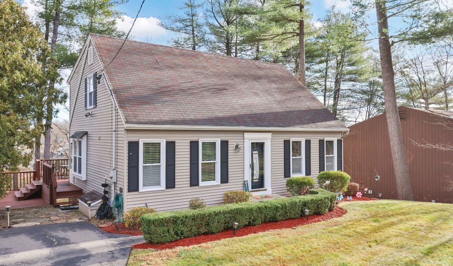 23 Daniel Rd, Bristol, CT 06010 - 4 Beds, 2 Bath