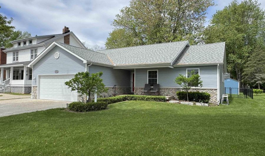1741 Saint Clair Riv, Algonac, MI 48001 - 3 Beds, 2 Bath