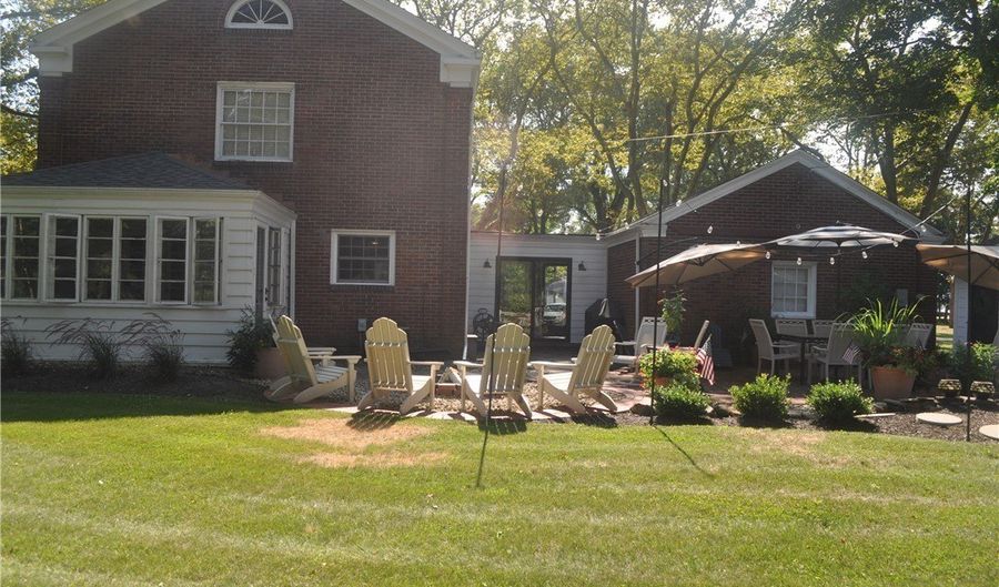 4427 Lake Rd W, Ashtabula, OH 44004 - 3 Beds, 3 Bath