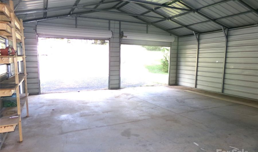 306 Dunlap St, Albemarle, NC 28001 - 2 Beds, 1 Bath