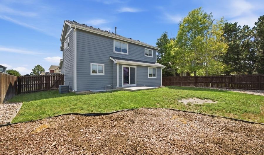 5816 PARKSIDE Dr, Cheyenne, WY 82009 - 4 Beds, 3 Bath