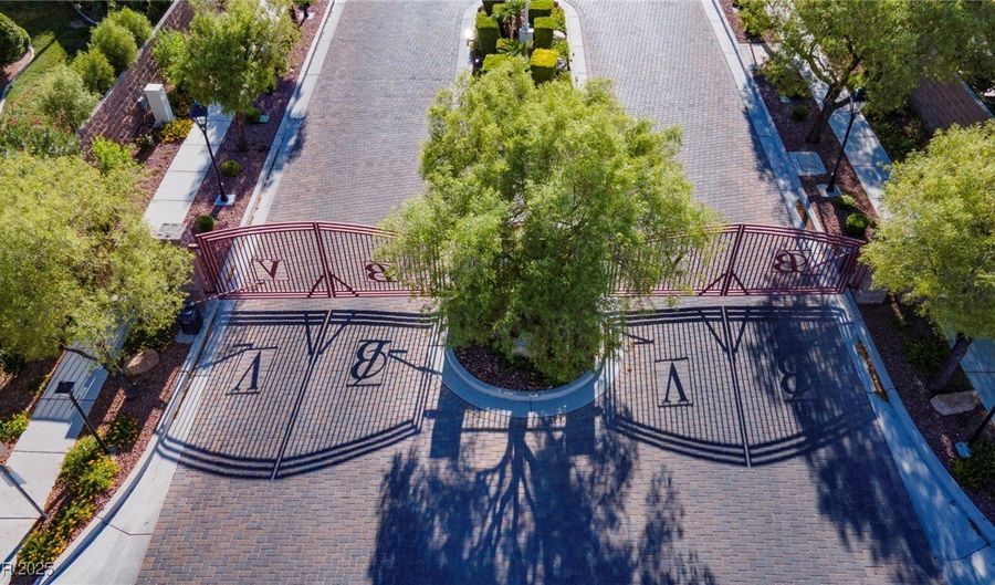 3212 WISTERIA TREE St, Las Vegas, NV 89135 - 3 Beds, 3 Bath