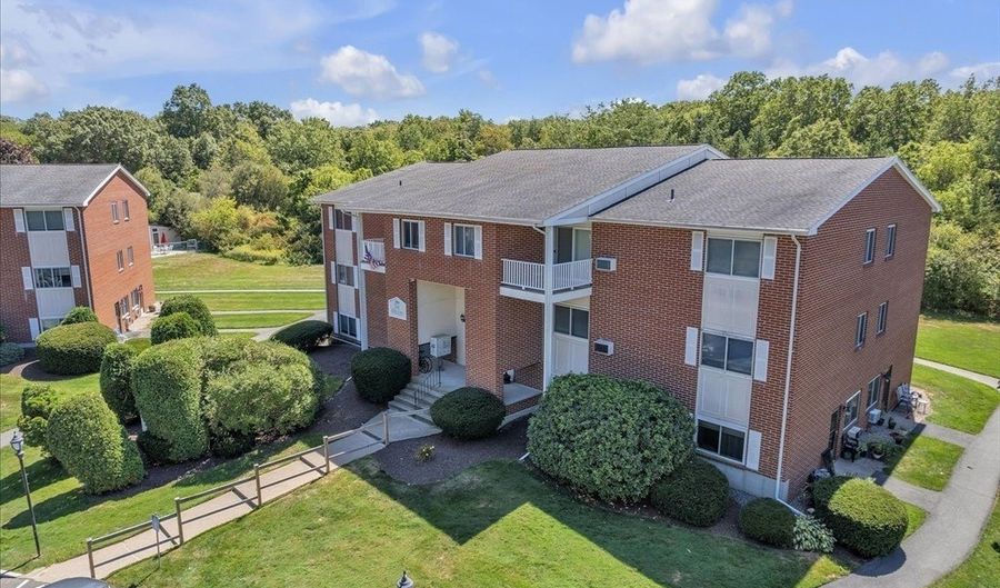 22 Dailey St G, Attleboro, MA 02703 - 2 Beds, 1 Bath