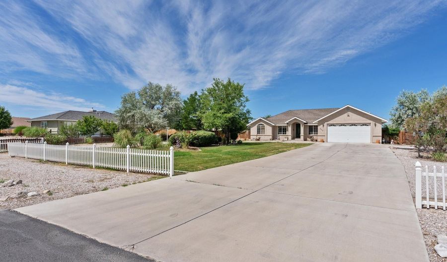 696 Sunrise Ter, Fallon, NV 89406 - 4 Beds, 2 Bath