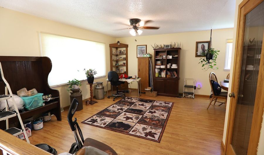 604 Fullerton Ave, Buffalo, WY 82834 - 4 Beds, 3 Bath