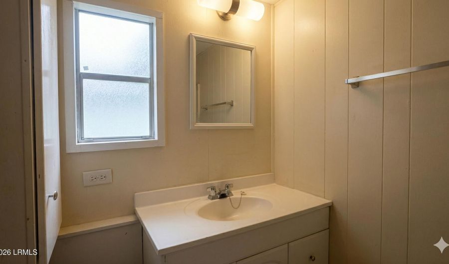 104 Castle Rock Rd, Beaufort, SC 29906 - 2 Beds, 2 Bath