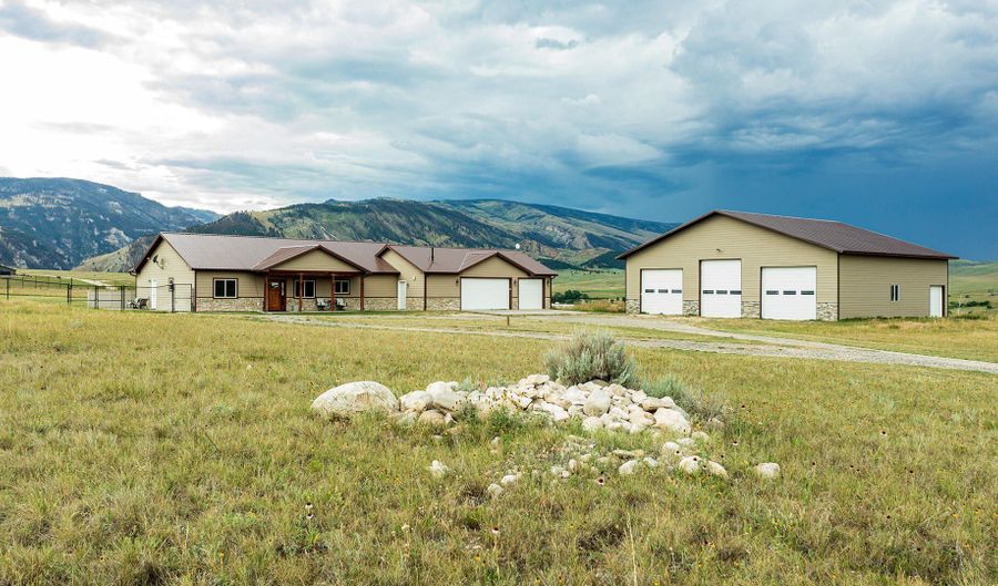 169 Eagle Ridge Trl, Dayton, WY 82836 - 4 Beds, 4 Bath