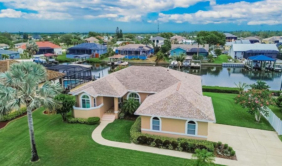 806 EAGLE Ln, Apollo Beach, FL 33572 - 3 Beds, 2 Bath