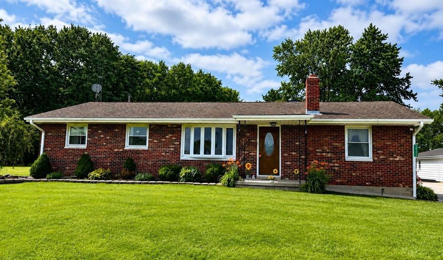 26098 State Road 46, Batesville, IN 47006 - 4 Beds, 2 Bath