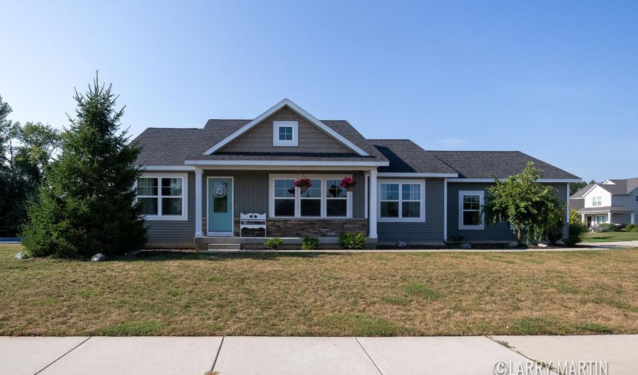 11680 Everett Ave, Allendale, MI 49401 - 3 Beds, 2 Bath