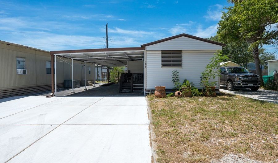 169 Stone St, Aransas Pass, TX 78336 - 2 Beds, 2 Bath