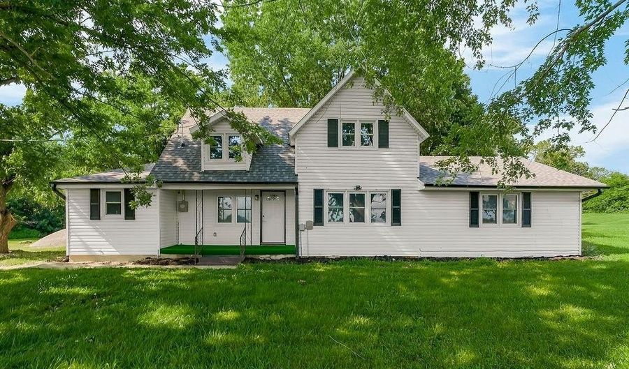 10240 NW State Route 18 Hwy, Amsterdam, MO 64723 - 3 Beds, 2 Bath