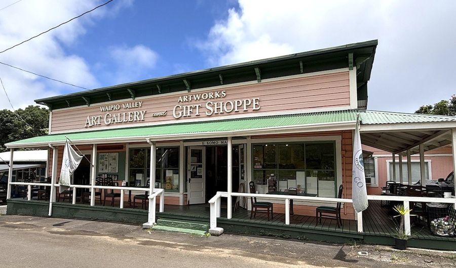 48-5416 KUKUIHAELE Rd, Honokaa, HI 96727 - 1 Beds, 3 Bath