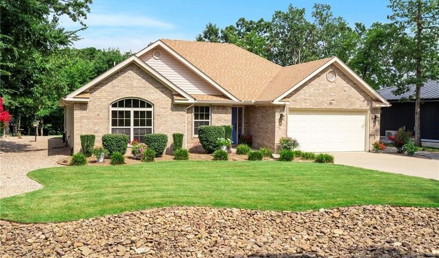 32 Magrath Cir, Bella Vista, AR 72715 - 3 Beds, 2 Bath