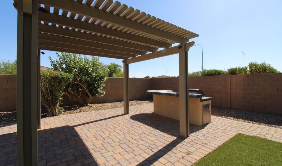 3929 E Tonto Pl, Chandler, AZ 85249 - 5 Beds, 3 Bath