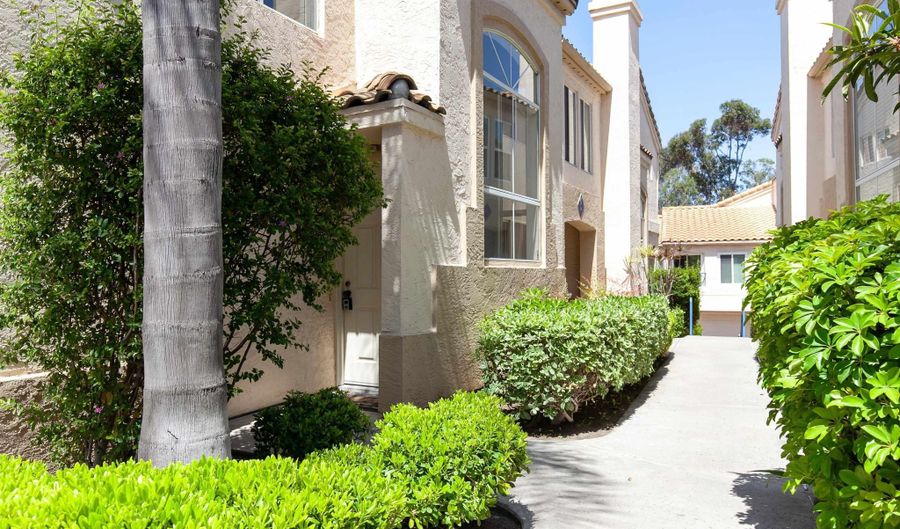 6151 Calle Mariselda 304, San Diego, CA 92124 - 2 Beds, 3 Bath