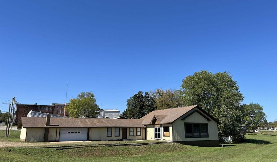 105 Couch St, Alton, MO 65606 - 0 Beds, 0 Bath