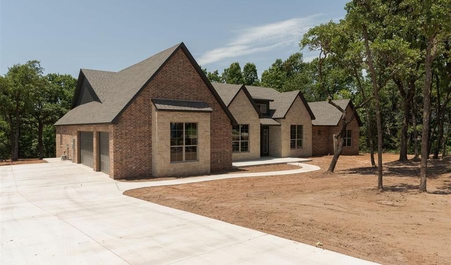 12775 Hidden Trl, Arcadia, OK 73007 - 4 Beds, 4 Bath