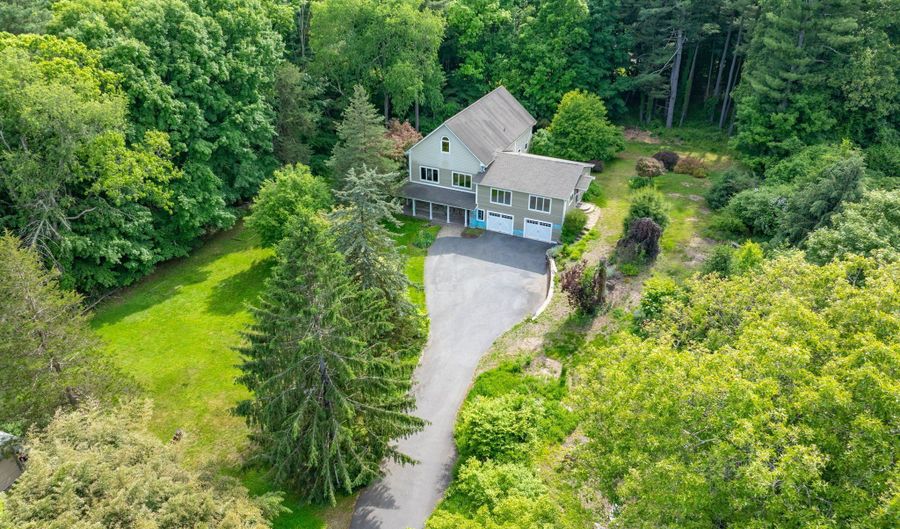 13 Windaway Rd, Bethel, CT 06801 - 4 Beds, 4 Bath