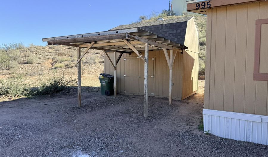 995 E Sonora Verde Dr, Benson, AZ 85602 - 3 Beds, 2 Bath