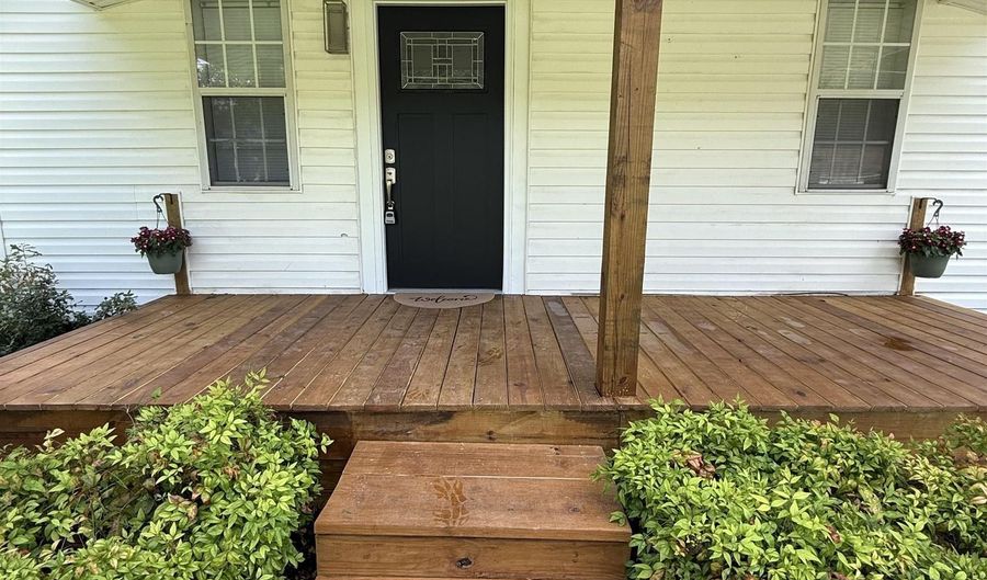 611 4th St NW, Arab, AL 35016 - 2 Beds, 2 Bath
