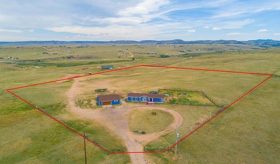 879 S TABLE MTN Loop, Cheyenne, WY 82001 - 3 Beds, 2 Bath