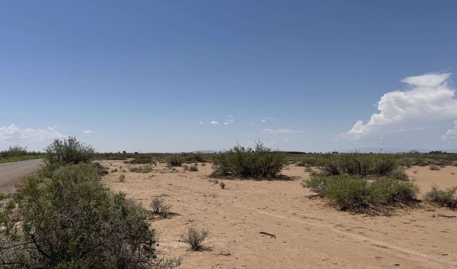 Oliver RD, Alamogordo, NM 88310 - 0 Beds, 0 Bath