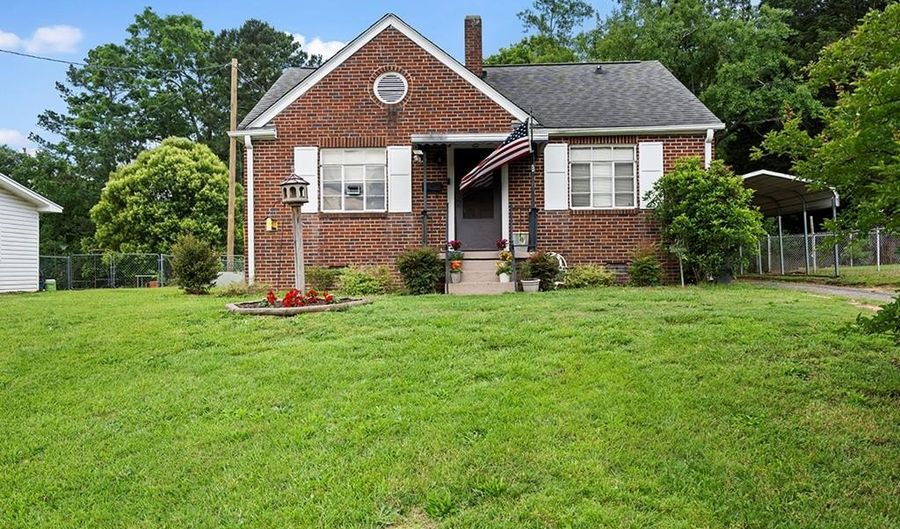 107 McGowan Ave, Abbeville, SC 29620 - 2 Beds, 1 Bath