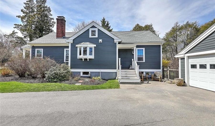 32 Chapin Rd, Barrington, RI 02806 - 4 Beds, 2 Bath