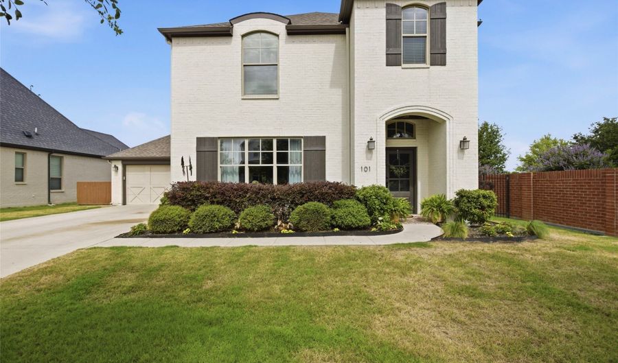 101 Parkview Dr, Aledo, TX 76008 - 4 Beds, 3 Bath