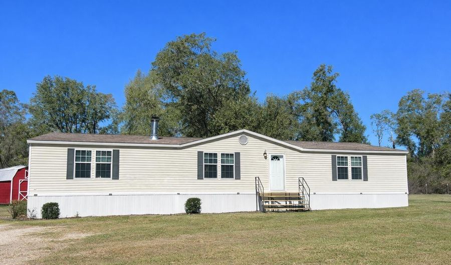 5894 Jasper Rd, Bascom, FL 32423 - 3 Beds, 2 Bath
