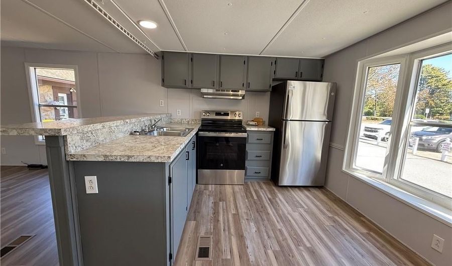 6 Lane One, Coventry, RI 02816 - 2 Beds, 1 Bath