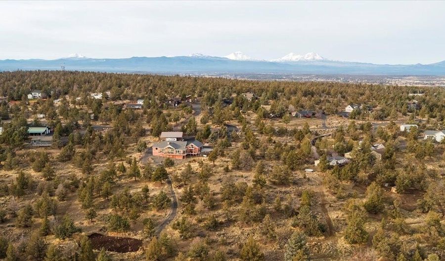 65550 78th St, Bend, OR 97703 - 3 Beds, 2 Bath