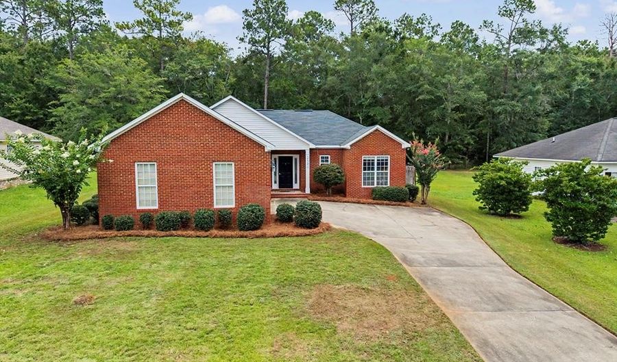 2520 Brookhaven Ct, Albany, GA 31721 - 3 Beds, 2 Bath