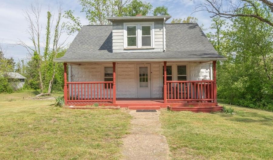 1272 Lead Mine Rd, Austinville, VA 24312 - 3 Beds, 1 Bath