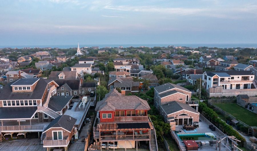 165 Bay Walk, Ocean Beach, NY 11770 - 5 Beds, 2 Bath