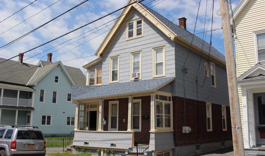 32 Milton Ave, Amsterdam, NY 12010 - 6 Beds, 2 Bath