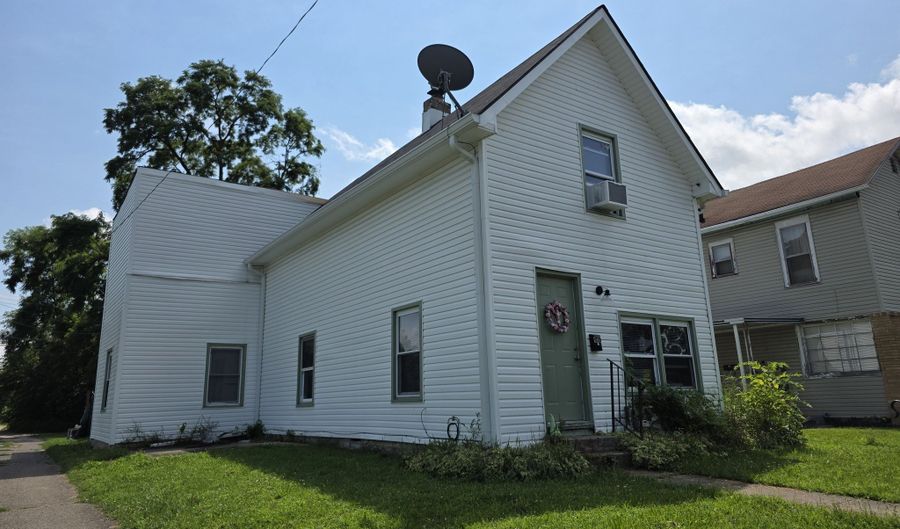 419 W 6th St, Anderson, IN 46016 - 4 Beds, 3 Bath