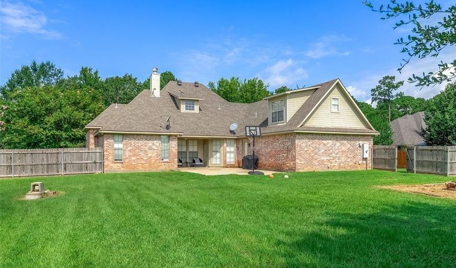 5046 Linton Cutoff Rd, Benton, LA 71006 - 5 Beds, 4 Bath