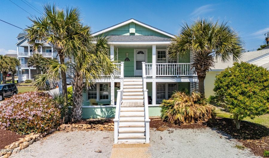 401 E Atlantic Blvd, Atlantic Beach, NC 28512 - 4 Beds, 2 Bath