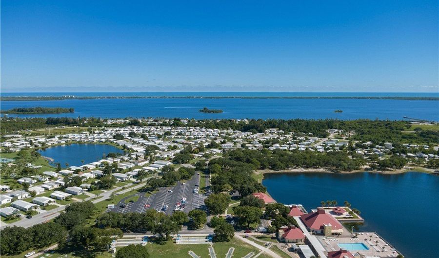 610 Wedelia Dr, Barefoot Bay, FL 32976 - 2 Beds, 2 Bath