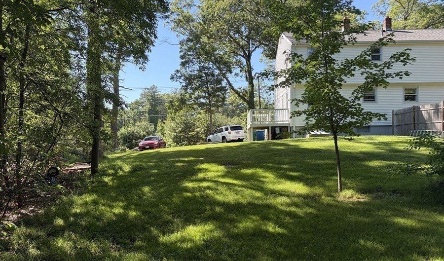 37 R Sheldon St 37R, Billerica, MA 01862 - 3 Beds, 1 Bath