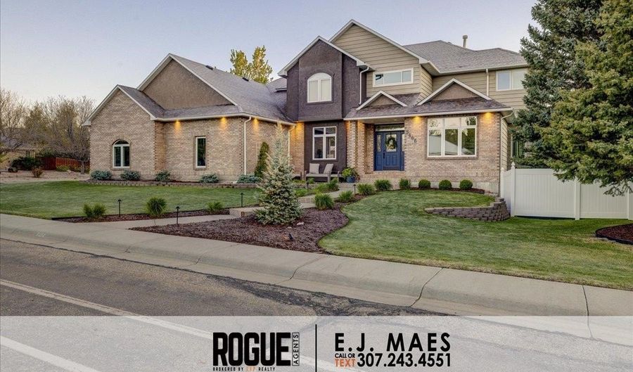 5406 E 21st St, Casper, WY 82609 - 5 Beds, 5 Bath